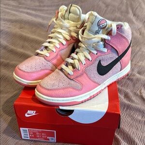 Nike Women's Dunk High Hoops pack